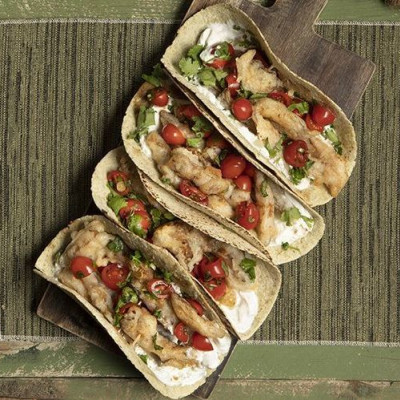 Άκης Πετρετζίκης: Wrap με μανιτάρια τεμπούρα