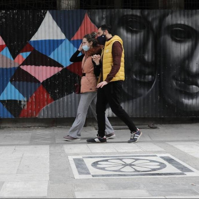 Lockdown: Πληροφορίες για ανακοινώσεις Χαρδαλιά το απόγευμα - Τι θα γίνει με σχολεία και λιανεμπόριο