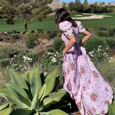 Καθολικό Πάσχα: Βρήκαμε τι φόρεσαν όλες οι celebs για να γιορτάσουν