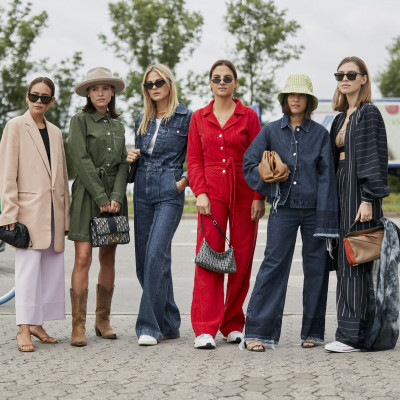 Aυτό το video σου δείχνει πώς να φορέσεις τα χειμωνιάτικα ρούχα σου με ανοιξιάτικο τρόπο