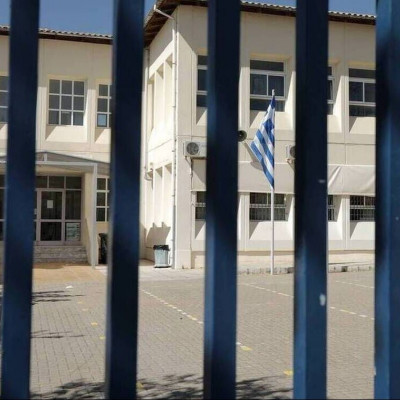 Κωδικός «επιστροφή στα θρανία με self tests»: Έτοιμα τα Λύκεια της χώρας – Όσα πρέπει να ξέρετε