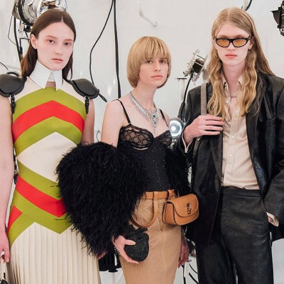 Ο οίκος Gucci αποκαλύπτει την απρόσμενη συνεργασία του με τον Balenciaga