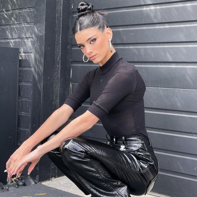 6 φωτογραφίες της Dixie D' Amelio για cool και λαμπερό στυλ