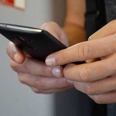 SMS στο 13033: Τότε θα σταματήσουμε να στέλνουμε μηνύματα