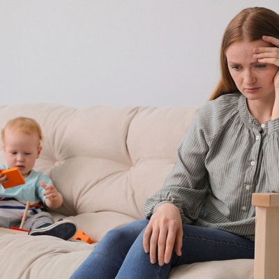 Ομίχλη εγκεφάλου: Τι είναι και πώς μπορούν να τη διαχειριστούν οι γονείς