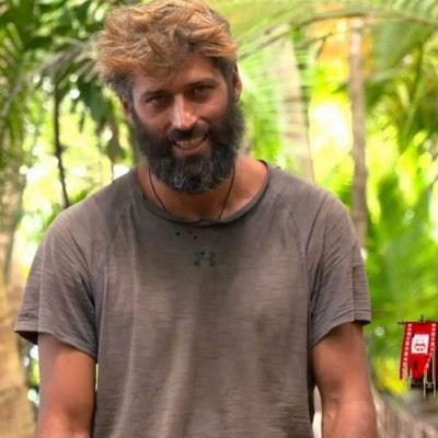 Η κοπέλα του Αλέξη Παππά έκανε live και αποκάλυψε τι συμβαίνει με τη σχέση τους (video)