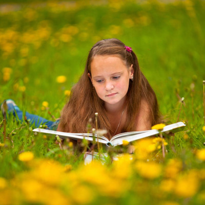 Πανέξυπνοι τρόποι που θα κάνουν τα παιδιά να λατρέψουν το διάβασμα