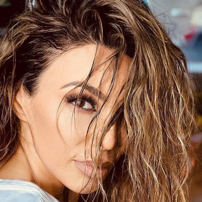 Κέλλυ Κελεκίδου: Δείτε τα παιδιά της να φτιάχνουν πασχαλινά κουλούρια (pics)