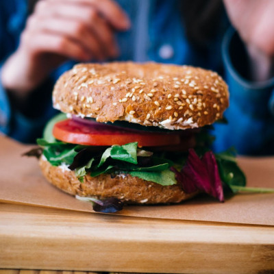 Τα vegan burgers που θα απογειώσουν τα γεύματά σου