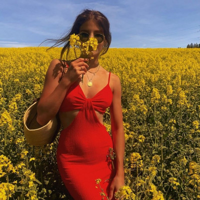 Shopping guide: 8 κόκκινα κομμάτια που θα απογειώσουν όλα σου τα looks