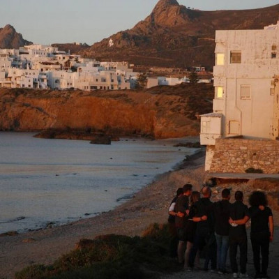 Τι θα φέρει το άνοιγμα του τουρισμού και η πορεία των εμβολιασμών στη χώρα - Οι ειδικοί εξηγούν