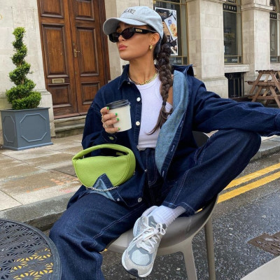 Shopping guide: 7 τζιν παντελόνια που θα φοράς όλη την ημέρα