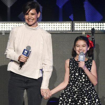 Η Suri Cruise μεγάλωσε και φόρεσε άφογα το μεγάλο trend της χρονιάς