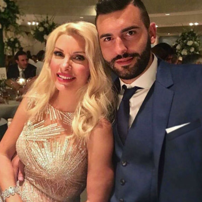 Θοδωρής Μισόκαλος: "Χρόνια πολλά αίμα μου" - Οι φώτο με την Ελένη Μενεγάκη