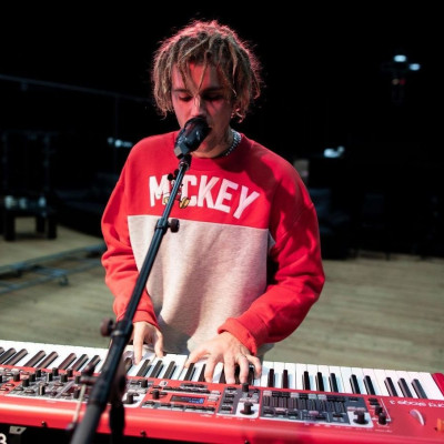 Justin Bieber: Το νέο κούρεμα και η γλυκιά φωτογραφία με τη Hailey