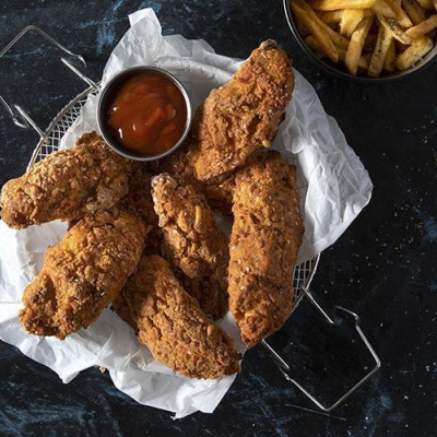 Άκης Πετρετζίκης:  Κοτόπουλο πανέ στον φούρνο