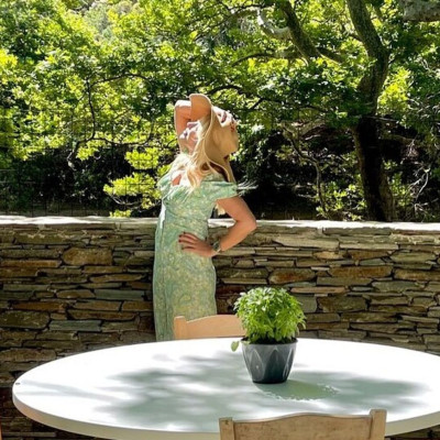 Ελένη Μενεγάκη: Η φώτο με την Μαρίνα της στην Άνδρο και το σχόλιο του Μάκη που δεν παρατήρησες!