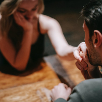 Μήπως ήρθε επιτέλους η στιγμή να μάθεις να δέχεσαι τα κομπλιμέντα των γύρω σου