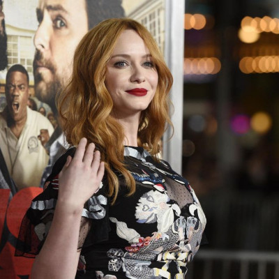 Christina Hendricks: Αποκάλυψε την προσβλητική ερώτηση που της έκαναν συνέχεια