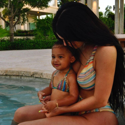 Η Kylie Jenner ανέβασε την πιο cute φωτογραφία της Stormi και το Instagram «έλιωσε»