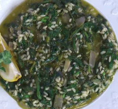 Άκης Πετρετζίκης: Σπανακόρυζο