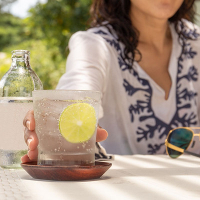 Πώς θα φτιάξετε ανθρακούχο νερό και ανθρακούχα δροσιστικά αναψυκτικά