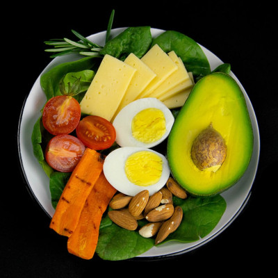 Τα καλύτερα σνακ με τους λιγότερους υδατάνθρακες (εικόνες)