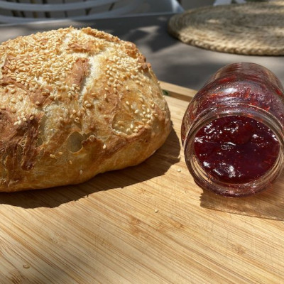 Σπιτική συνταγή για μαρμελάδα φράουλα με κάρδαμο και λεμόνι που απογειώνει τον ουρανίσκο