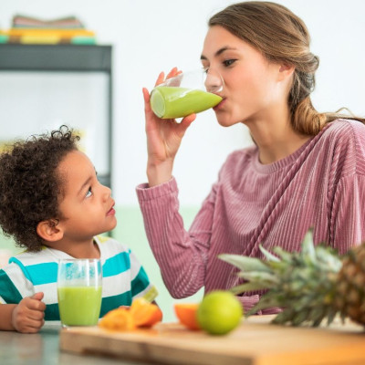 Wellness Drinks: Ξεκίνησε την ημέρα σου με απολαυστικούς σπιτικούς χυμούς και smoothies
