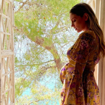 Αθηνά Οικονομάκου: Πότε γεννάει; Πέρασε η πιθανή ημερομηνία τοκετού