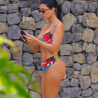 8 μανικιούρ της Kourtney Kardashian για να εμπνευστείς το επόμενο δικό σου