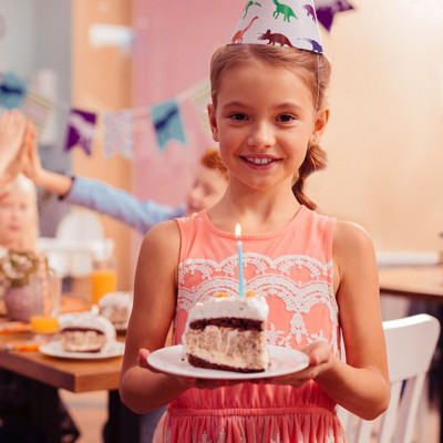 Οι πιο εντυπωσιακές τούρτες γενεθλίων για κορίτσια με ζαχαρόπαστα (εικόνες)