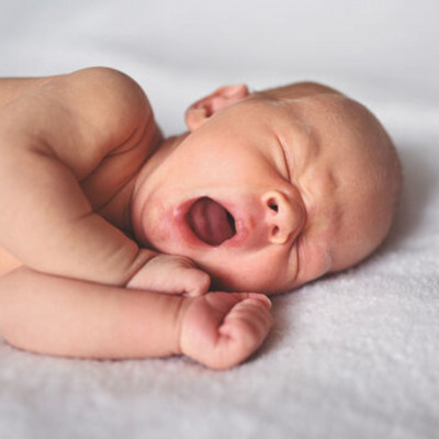 Πέντε μύθοι για τον ύπνο του μωρού
