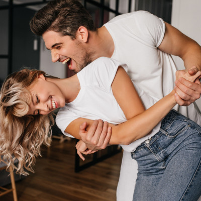 6 σημάδια ότι δεν είναι ο «ένας και μοναδικός»