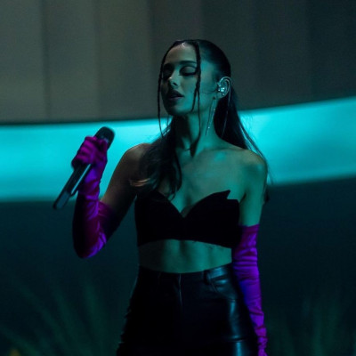 Baby braids! Η Ariana Grande με το πιο hot χτένισμα του καλοκαιριού