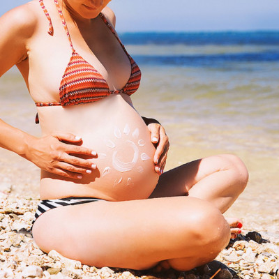 Εγκυμοσύνη το καλοκαίρι: Τι πρέπει να προσέξετε