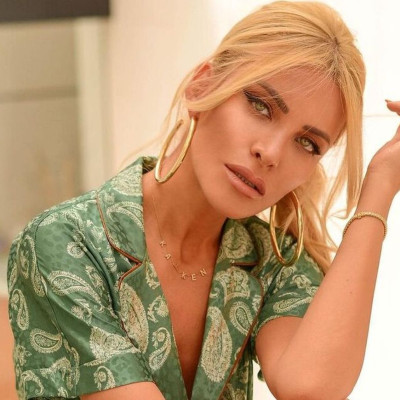 Κατερίνα Καινούργιου: Η φώτο της μέσα από το νοσοκομείο – «Στείλτε μου τη θετική σας ενέργεια»