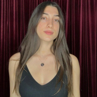 Έχεις ακούσει την κόρη του Γιάννη Πλούταρχου να τραγουδάει; Θα μαγευτείς