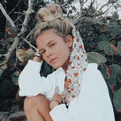 Έτοιμη για παραλία; 6 χτενίσματα για να κλέψεις τις εντυπώσεις