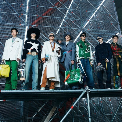 Οι ΒΤS περπάτησαν ως μοντέλα για διάσημο Γαλλικό οίκο μόδας