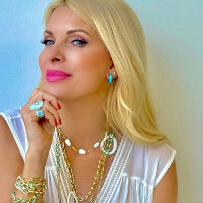 Αποκλειστικό: Μάθαμε τον λόγο για το ταξίδι-αστραπή της Μενεγάκη από την Άνδρο στην Αθήνα!