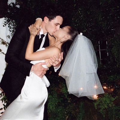 Ariana Grande: Οι φωτογραφίες από τον μήνα του μέλιτος με τον Dalton Gomez