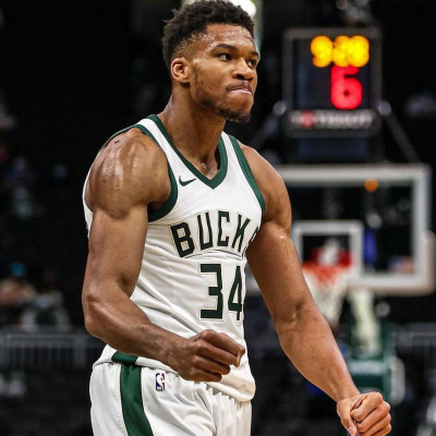 Γιάννης Αντετοκούνμπο: «Όταν εστιάζεις στο παρελθόν, αυτό είναι ο εγωισμός σου»