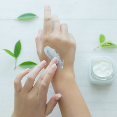 DIY Time! Πώς θα φτιάξεις το καλύτερο after sun για μετά την παραλία