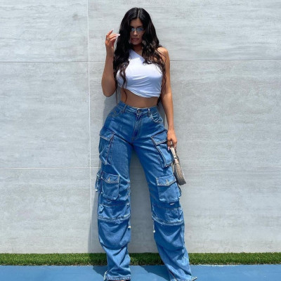 Kylie Jenner: Οι hot φωτογραφίες με μπικίνι συγκέντρωσαν πάνω από 7 εκ. likes