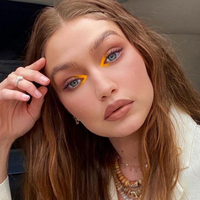 10 αδιάβροχες μάσκαρα που δεν θα σε προδώσουν όσα μακροβούτια κι αν κάνεις