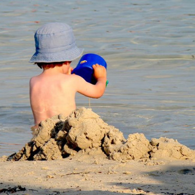 Το κατάλληλο αντηλιακό για κάθε μέλος της οικογένειας
