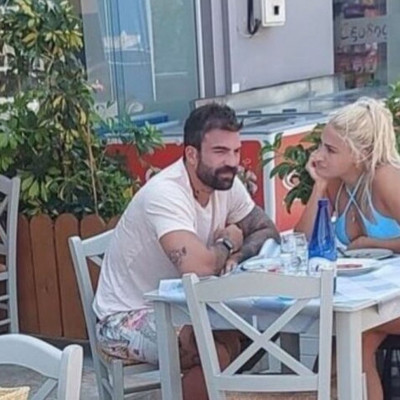 Ιωάννα Τούνη – Δημήτρης Αλεξάνδρου: Ερωτευμένοι κάνουν camping στην Μεσσηνία - Απίστευτα βίντεο!