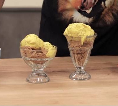 Άκης Πετρετζίκης: Γρήγορο παγωτό μπανάνα