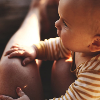 Πώς μπορείς να προστατεύσεις το μωρό σου από τον ήλιο; Tα 4 βασικά σημεία